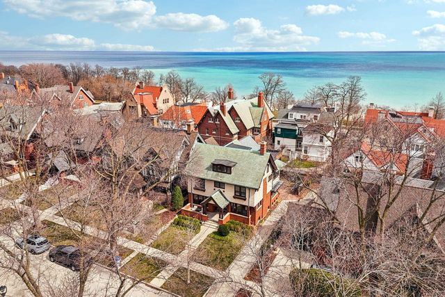 2518 N Terrace AVENUE, Milwaukee, WI 53211