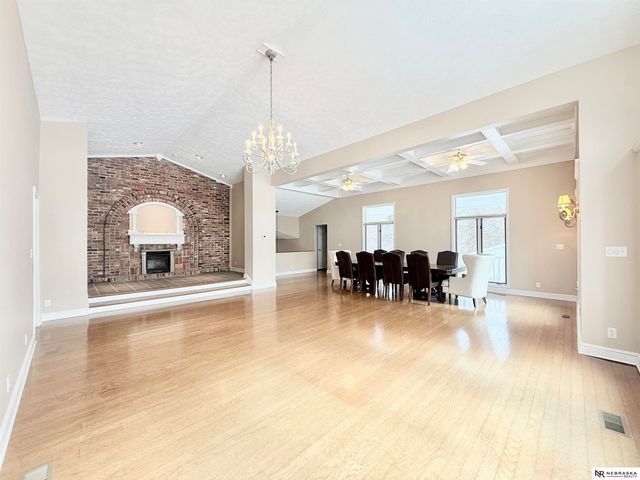 6000 Rokeby Road, Lincoln, NE 68516