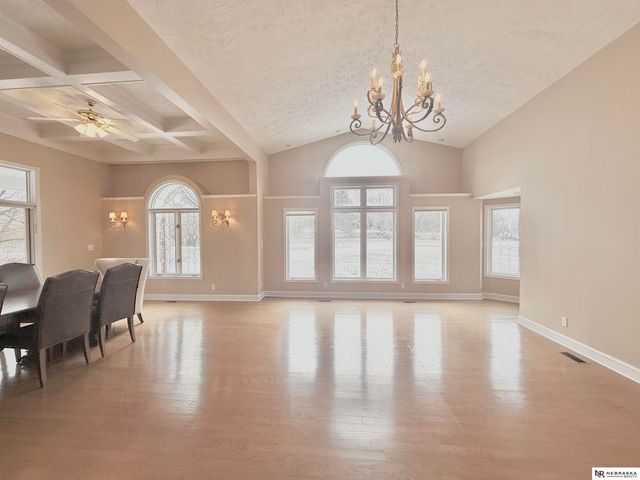 6000 Rokeby Road, Lincoln, NE 68516