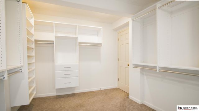 6000 Rokeby Road, Lincoln, NE 68516