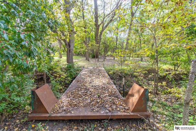 6000 Rokeby Road, Lincoln, NE 68516