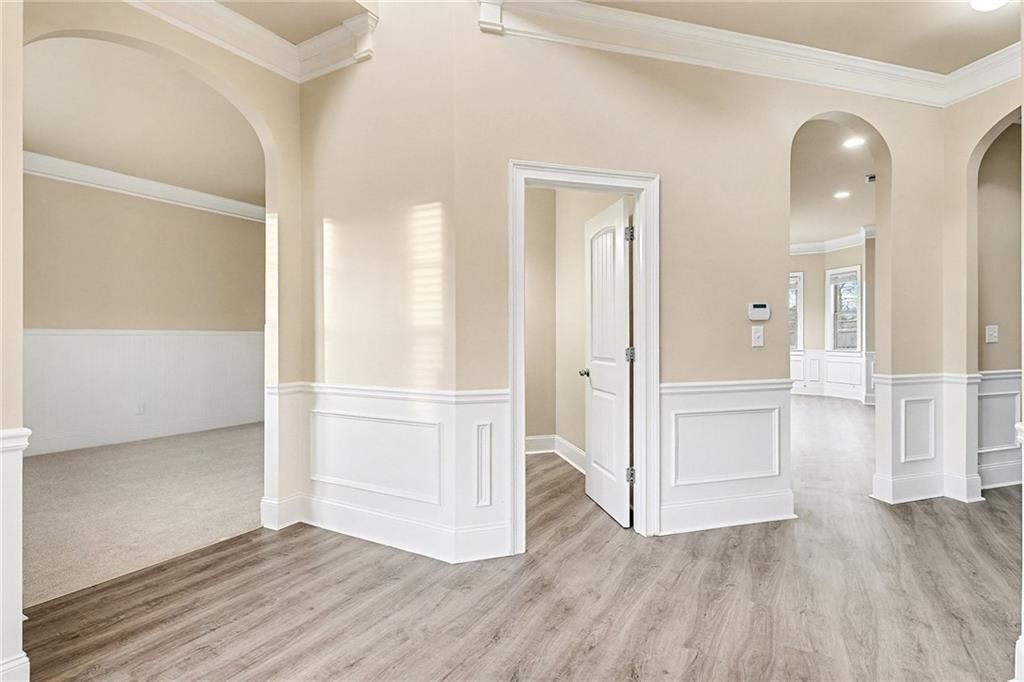 Image 4 of property listing at 4205 Idlewood Drive, Cumming, GA 30040