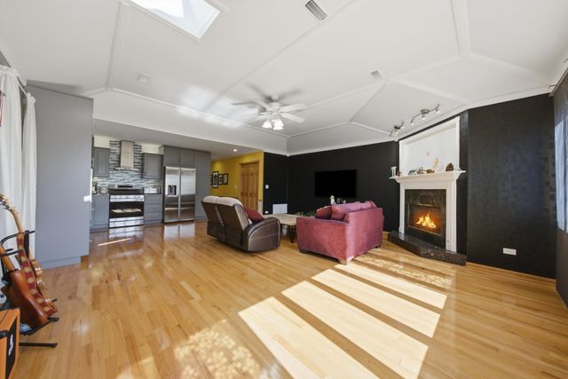 2528 N Harlem Avenue 3, Elmwood Park, IL 60707