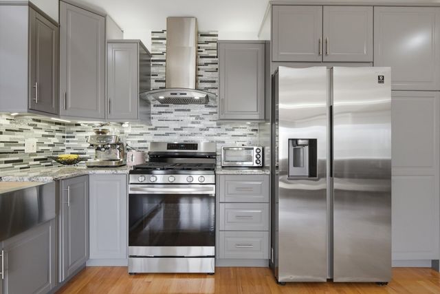 2528 N Harlem Avenue 3, Elmwood Park, IL 60707