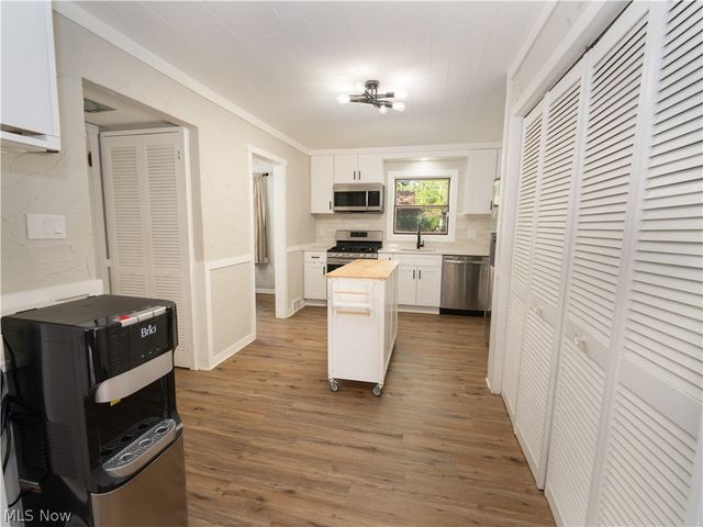 25524 Chatworth, Euclid, OH 44117
