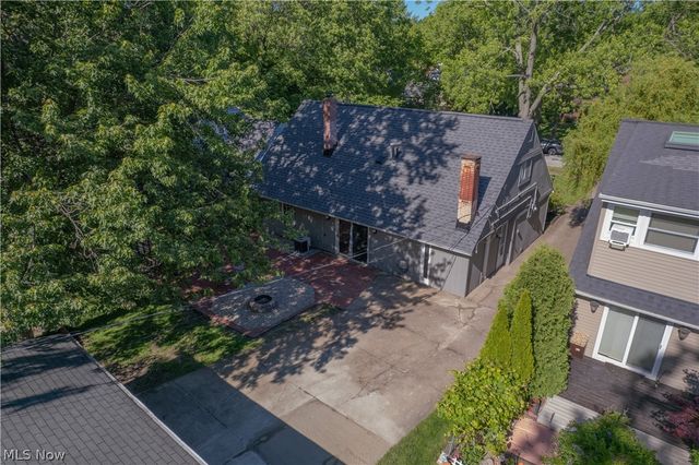 25524 Chatworth, Euclid, OH 44117