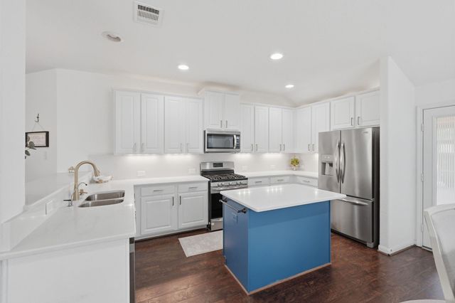 103 Forest Heights Way, Montgomery, TX 77316