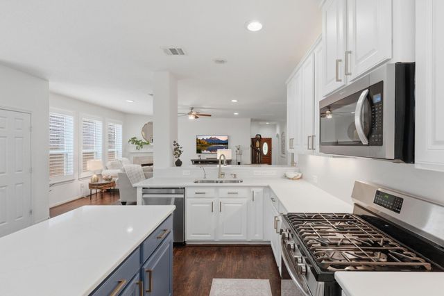 103 Forest Heights Way, Montgomery, TX 77316