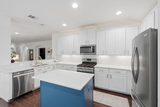 103 Forest Heights Way, Montgomery, TX 77316