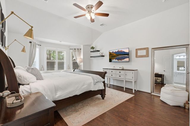 103 Forest Heights Way, Montgomery, TX 77316