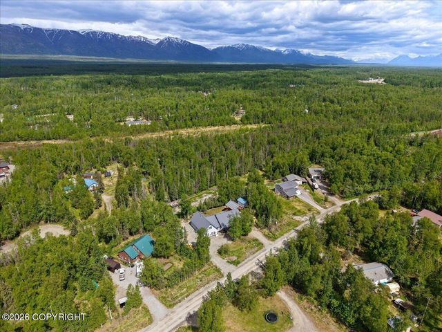 1031 W Balboa Drive, Wasilla, AK 99654