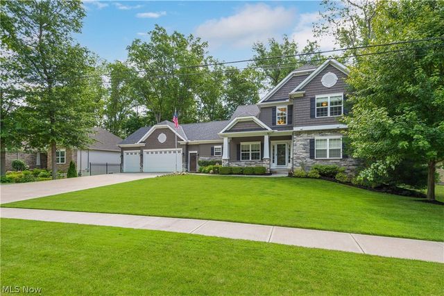 1045 N Quarry Road, Amherst, OH 44001