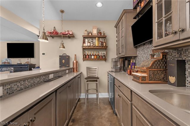 1045 N Quarry Road, Amherst, OH 44001