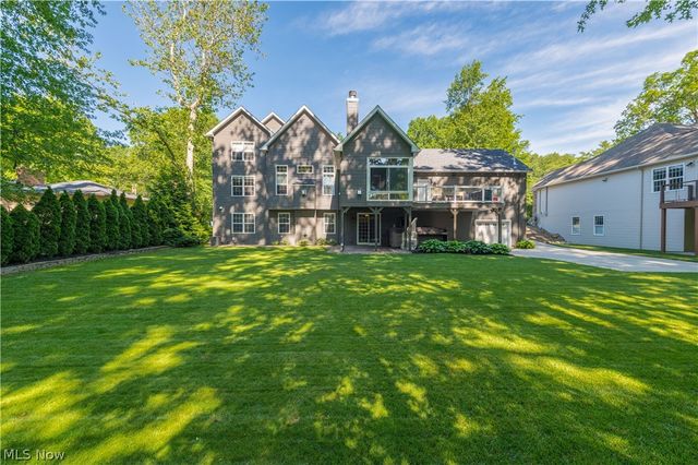 1045 N Quarry Road, Amherst, OH 44001