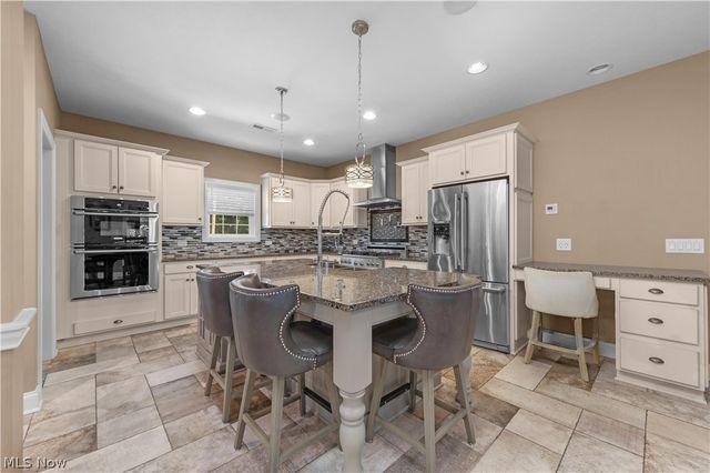 1045 N Quarry Road, Amherst, OH 44001