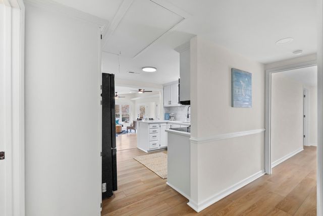 23 Brookside LN, Moneta, VA 24121