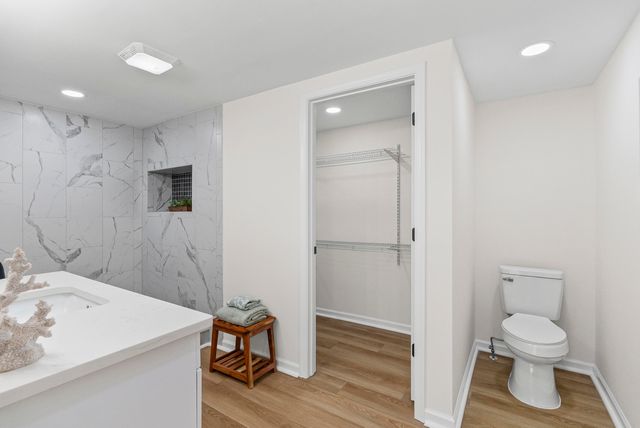 23 Brookside LN, Moneta, VA 24121