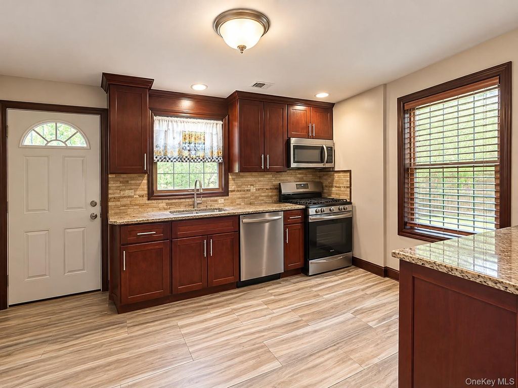 11608 219th Street, Cambria Heights, NY 11411 — photo 4
