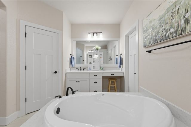 3320 Stoneleigh Road, Bryan, TX 77808