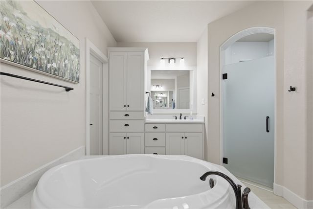 3320 Stoneleigh Road, Bryan, TX 77808