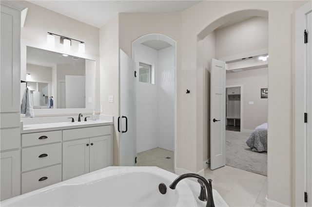3320 Stoneleigh Road, Bryan, TX 77808