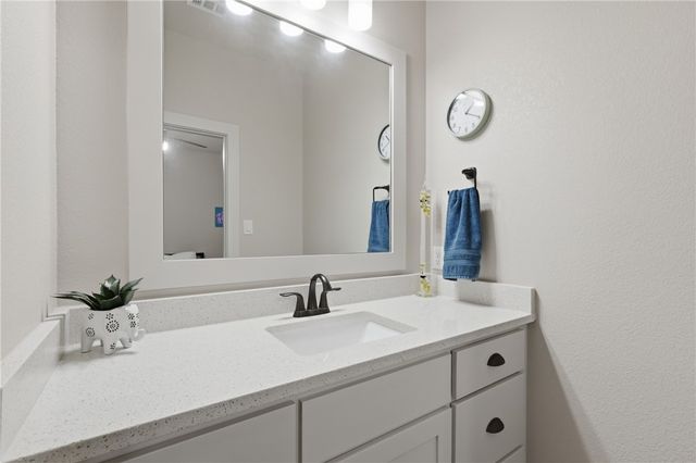 3320 Stoneleigh Road, Bryan, TX 77808