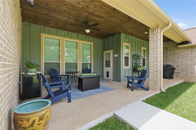 3320 Stoneleigh Road, Bryan, TX 77808