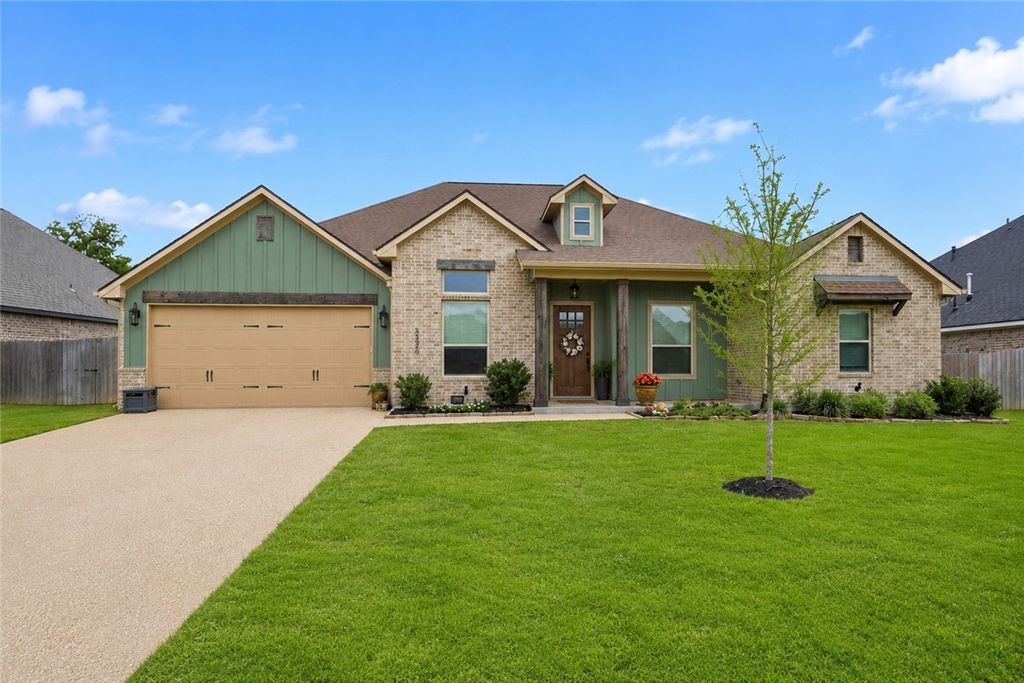 3320 Stoneleigh Road, Bryan, TX 77808
