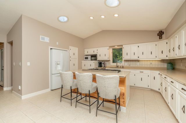 21506 Texas Avenue, Prior Lake, MN 55372