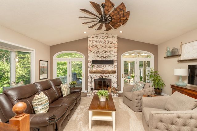 21506 Texas Avenue, Prior Lake, MN 55372