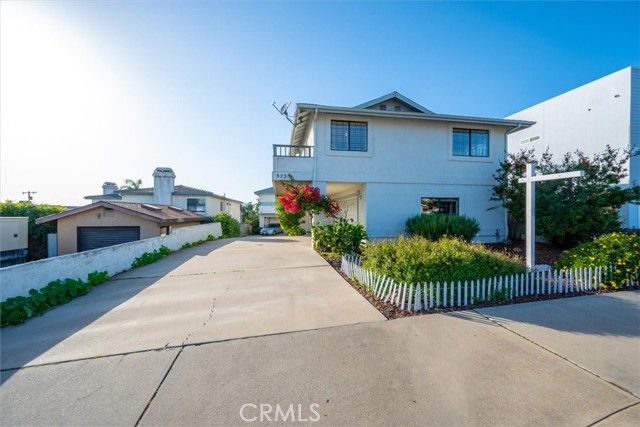 573 N 16th, Grover Beach, CA 93433