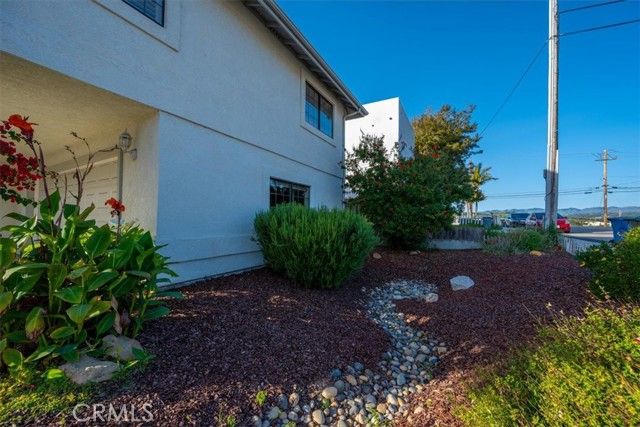 573 N 16th, Grover Beach, CA 93433