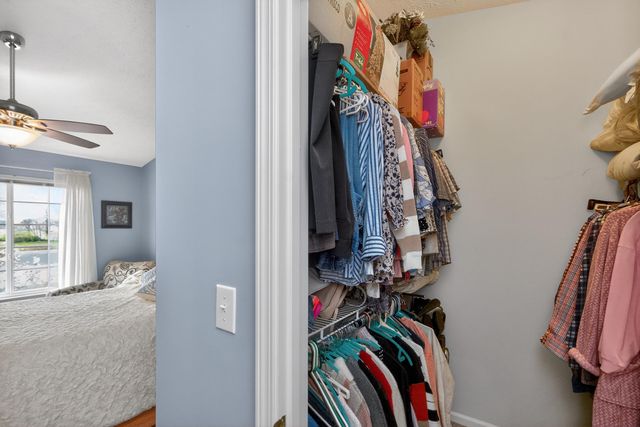 2312 Remington Way 2305, Lexington, KY 40511