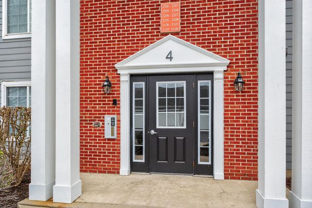 2312 Remington Way 2305, Lexington, KY 40511