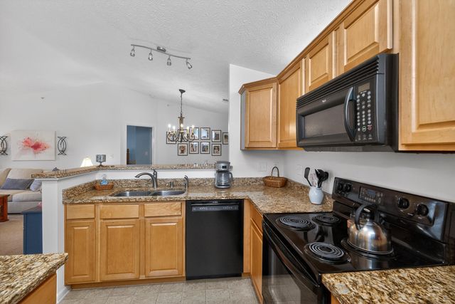 2312 Remington Way 2305, Lexington, KY 40511