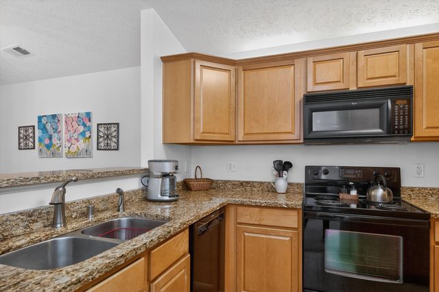 2312 Remington Way 2305, Lexington, KY 40511