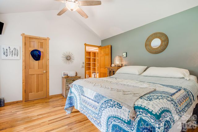 200 Black Hawk Trail, Waynesville, NC 28785