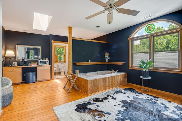 200 Black Hawk Trail, Waynesville, NC 28785