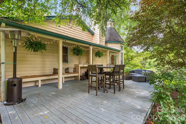 200 Black Hawk Trail, Waynesville, NC 28785