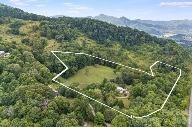 200 Black Hawk Trail, Waynesville, NC 28785