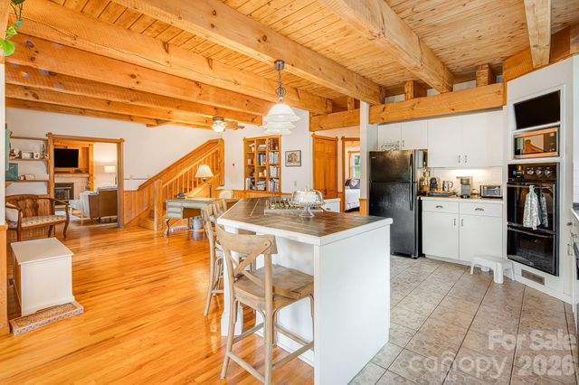 200 Black Hawk Trail, Waynesville, NC 28785