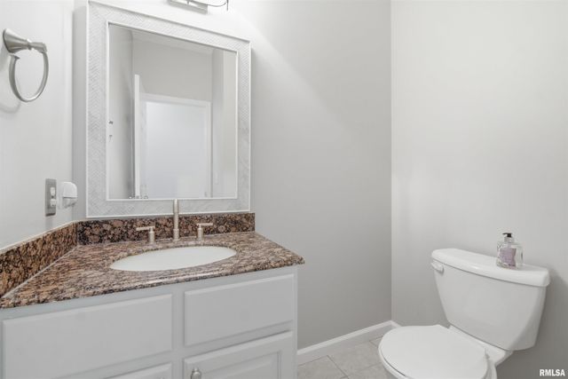 2400 W MURPHY Drive, Dunlap, IL 61525