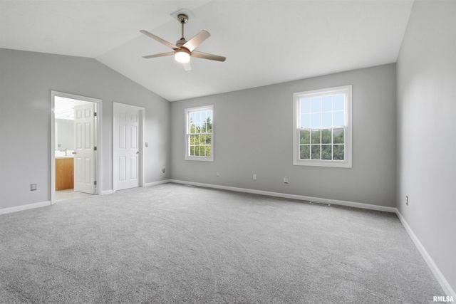 2400 W MURPHY Drive, Dunlap, IL 61525