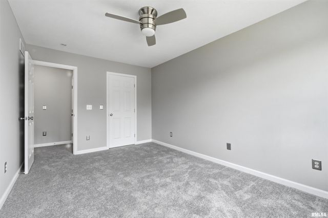 2400 W MURPHY Drive, Dunlap, IL 61525
