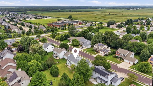 2400 W MURPHY Drive, Dunlap, IL 61525