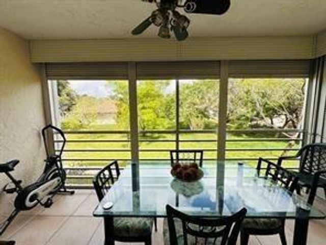 3099 NW 48th Avenue 253, Lauderdale Lakes, FL 33313