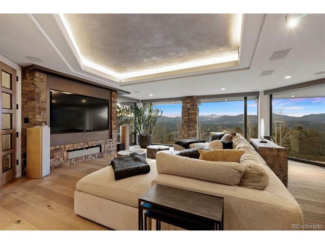 1913 Montane Dr, Golden, CO 80401