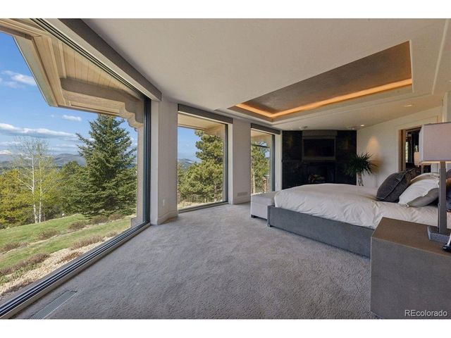 1913 Montane Dr, Golden, CO 80401
