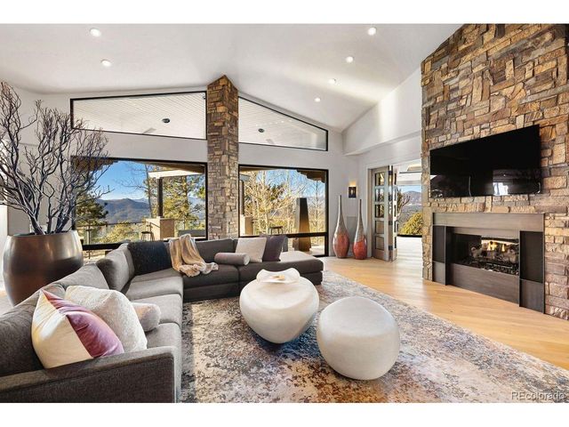 1913 Montane Dr, Golden, CO 80401