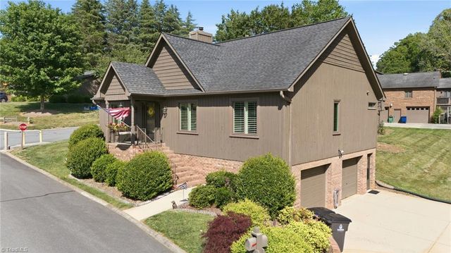 601 Ridgehaven Drive, Winston-salem, NC 27104